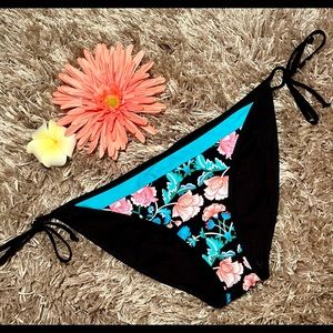 Pretty Blue, Pink & Black Flower Swim Bottoms - Size Large